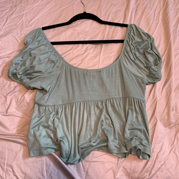 Cropped Off The Shoulder Top - Picture 2 of 4